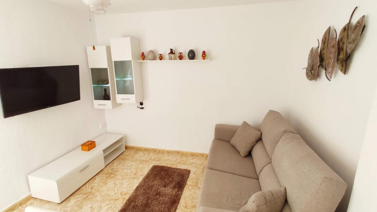 Appartamento Beautiful Flat With Sea View And Sound Of The Surf Santa Pola Esterno foto