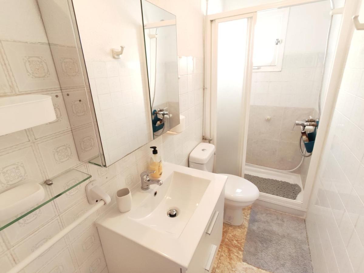 Appartamento Beautiful Flat With Sea View And Sound Of The Surf Santa Pola Esterno foto