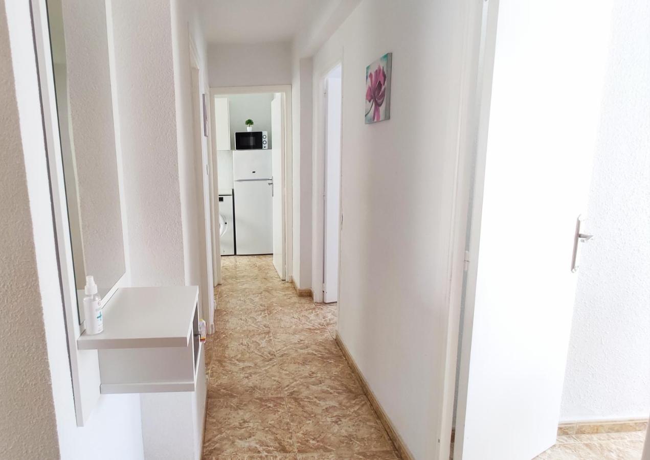 Appartamento Beautiful Flat With Sea View And Sound Of The Surf Santa Pola Esterno foto
